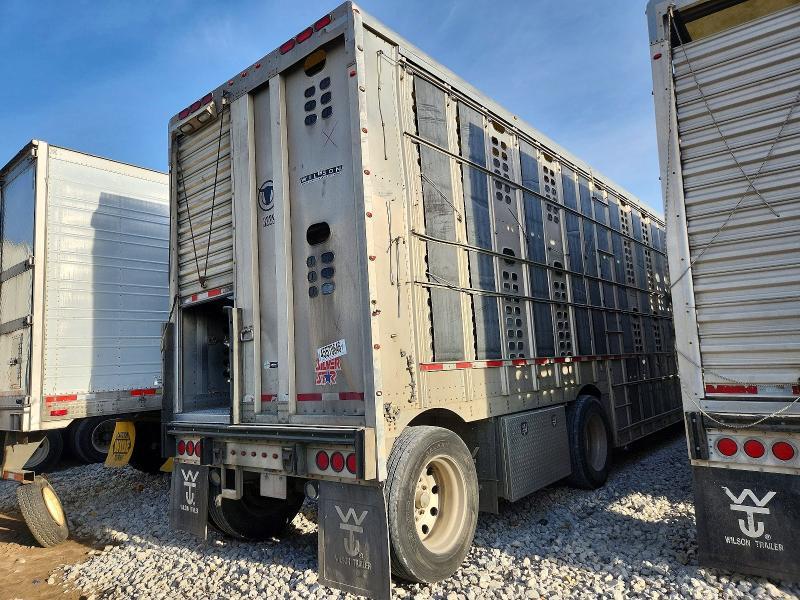 2018 Wilson Psdcl-402H Livestock Trailer
