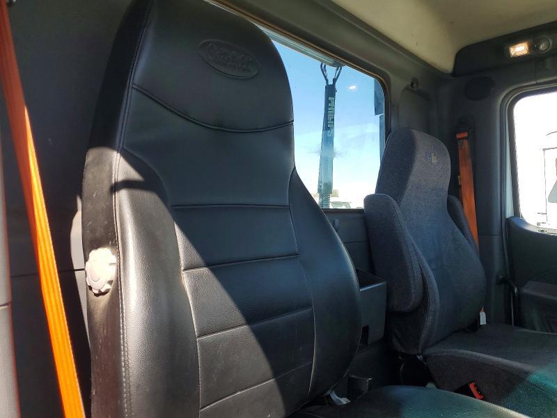 2017 Peterbilt 579