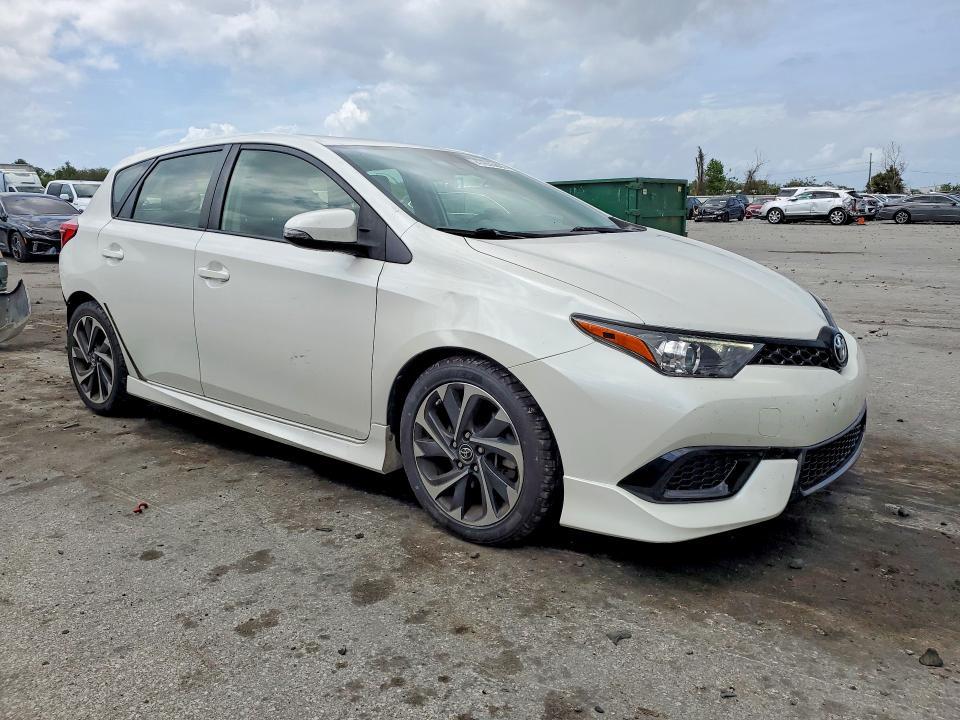 2017 Toyota Corolla im Base