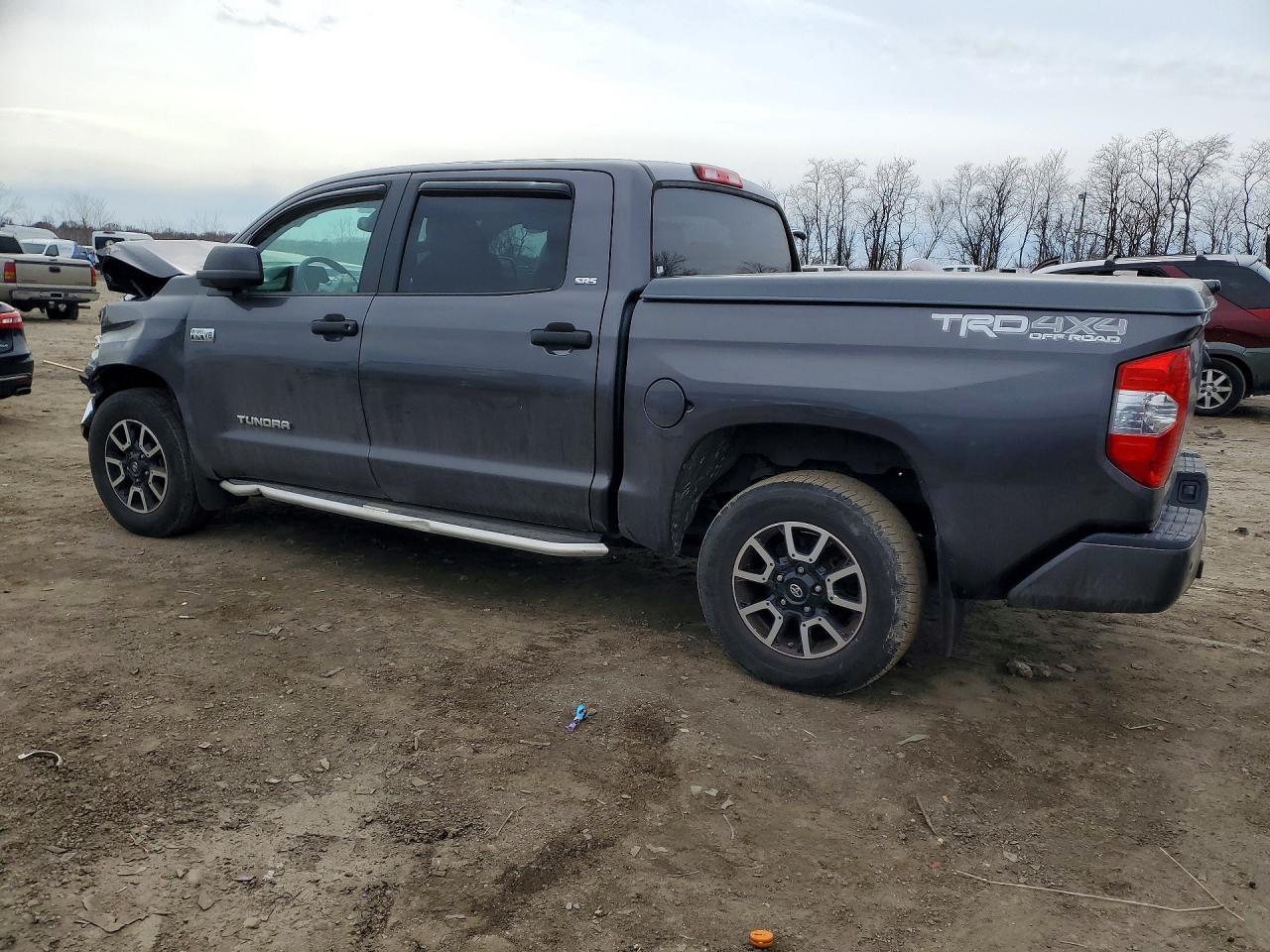 2018 Toyota Tundra SR5