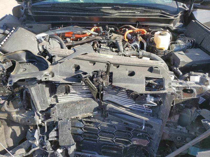 2025 Toyota Tacoma TRD OFF-ROAD HV