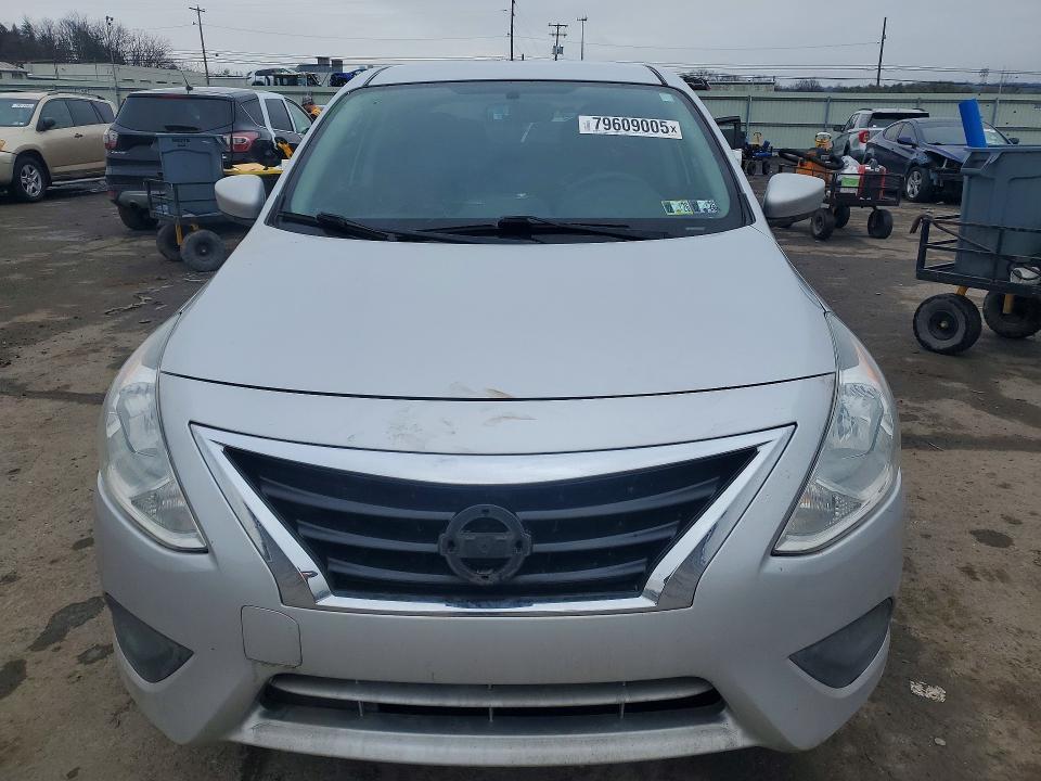 2017 Nissan Versa 1.6 sv
