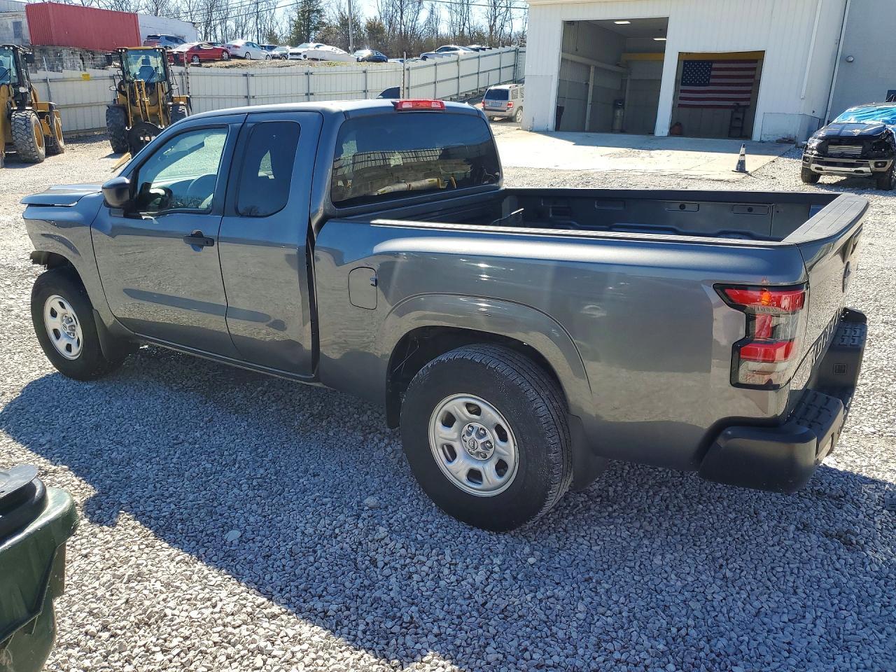 2023 Nissan Frontier S