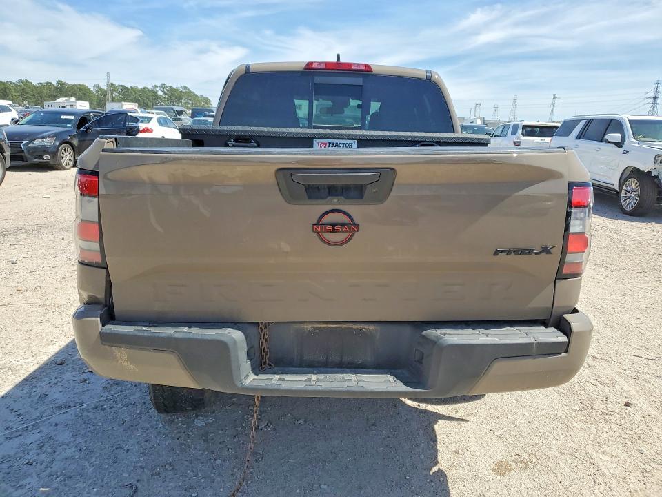 2024 Nissan Frontier Pro-x