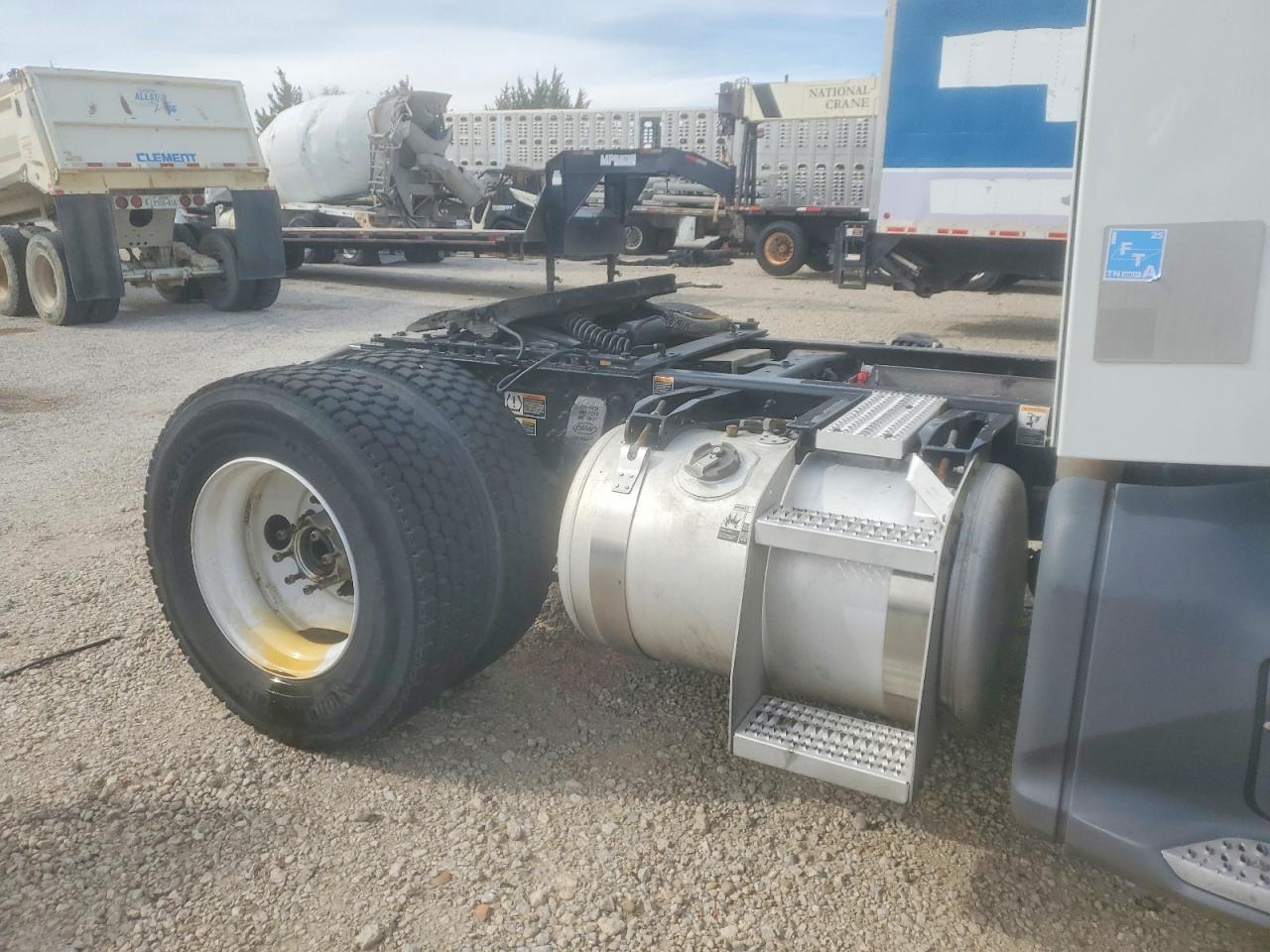 2018 Peterbilt 579 Semi Truck