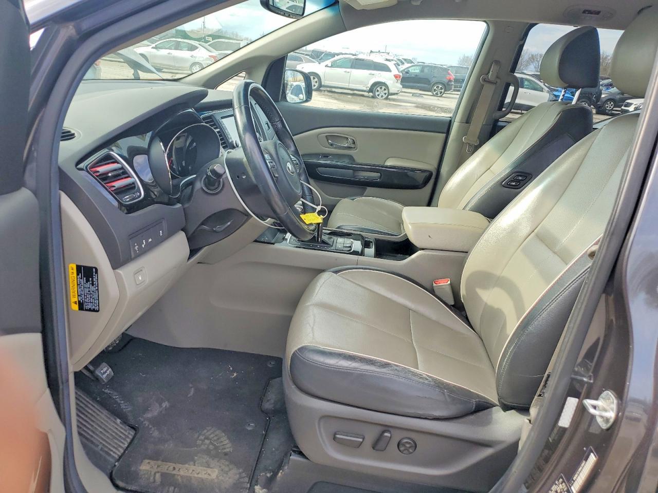 2017 KIA Sedona ex