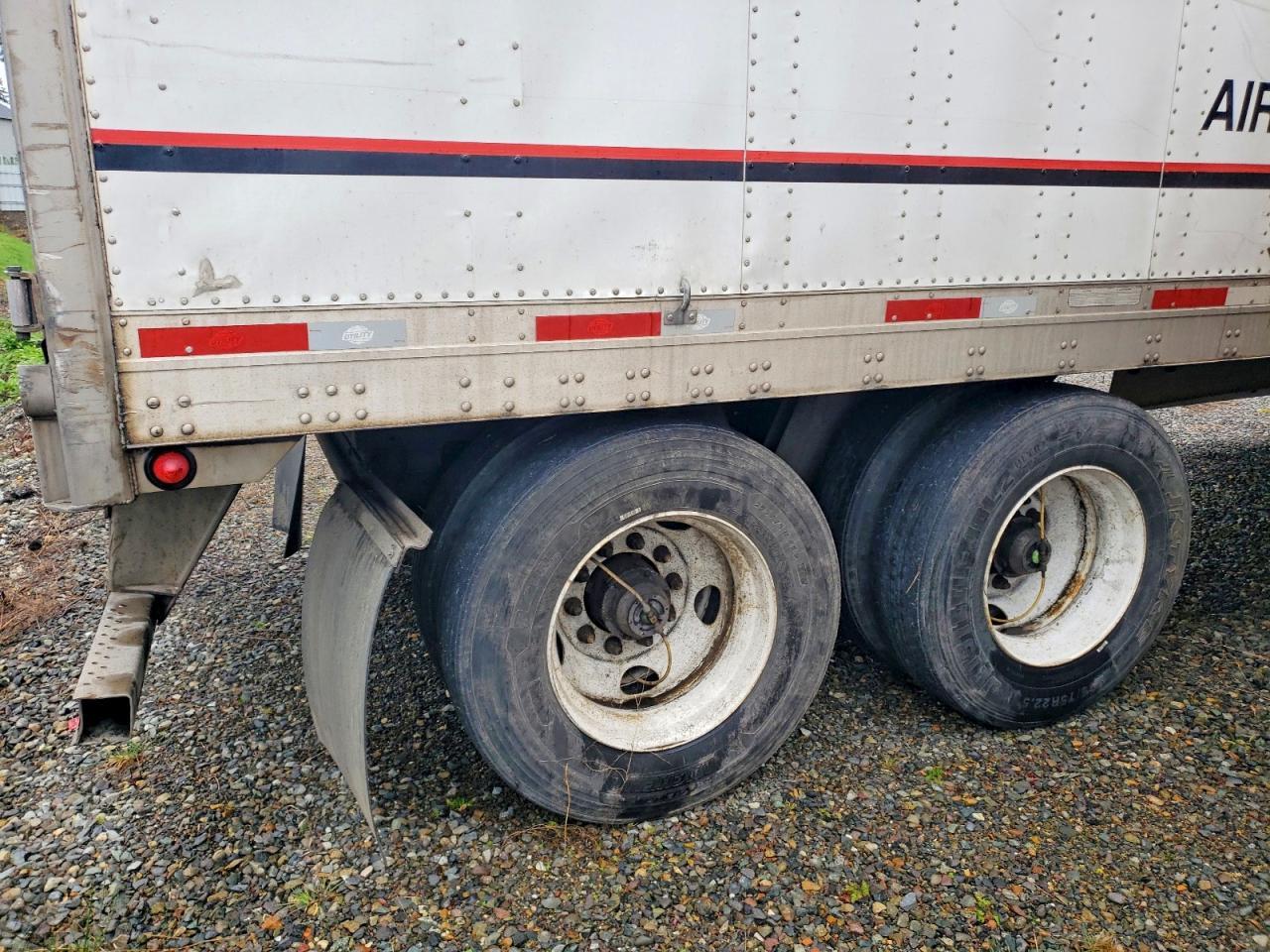2015 Utility VS2DX DRY Van Trailer
