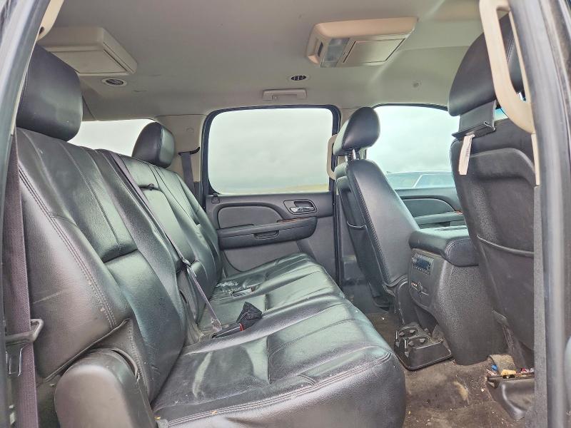 2012 Chevrolet Suburban C1500 lt