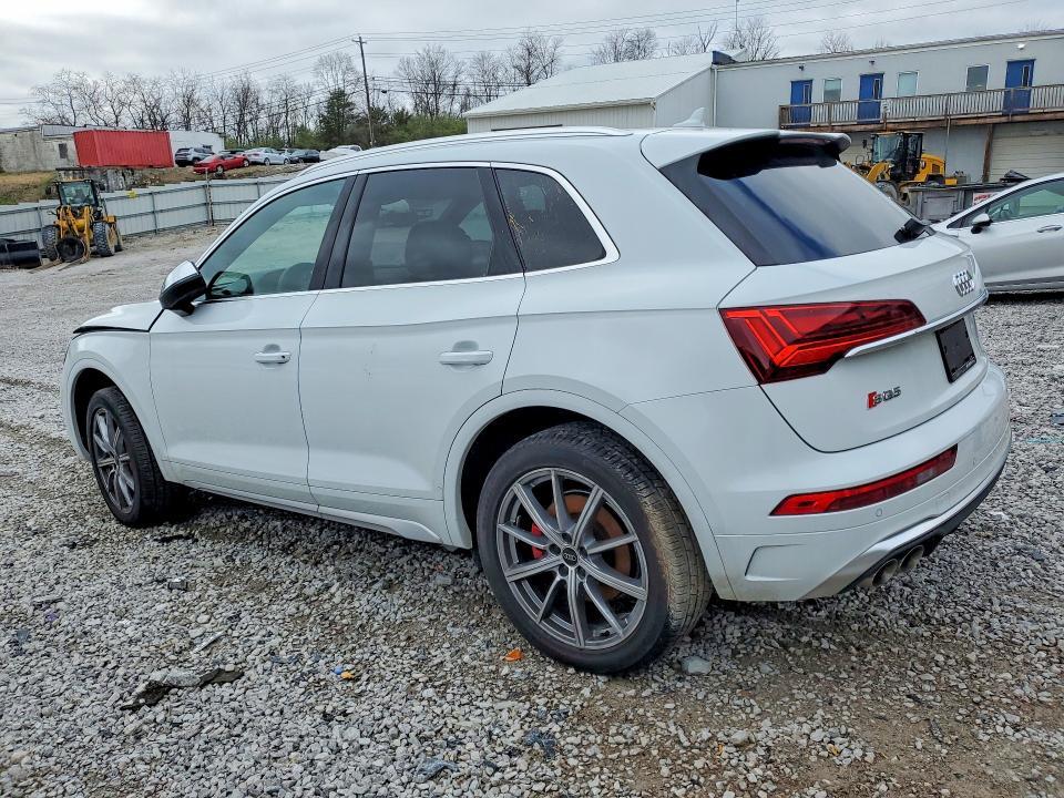 2025 Audi SQ5 Premium Plus