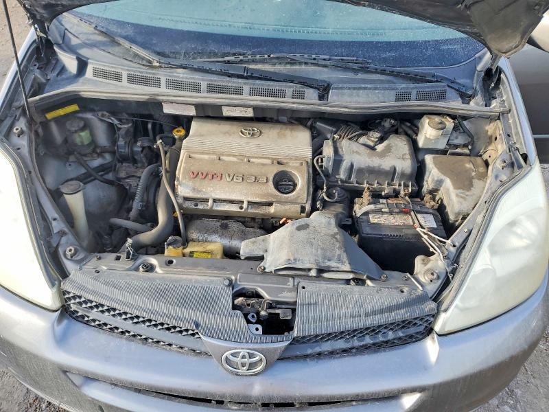 2004 Toyota Sienna ce 7 Passenger