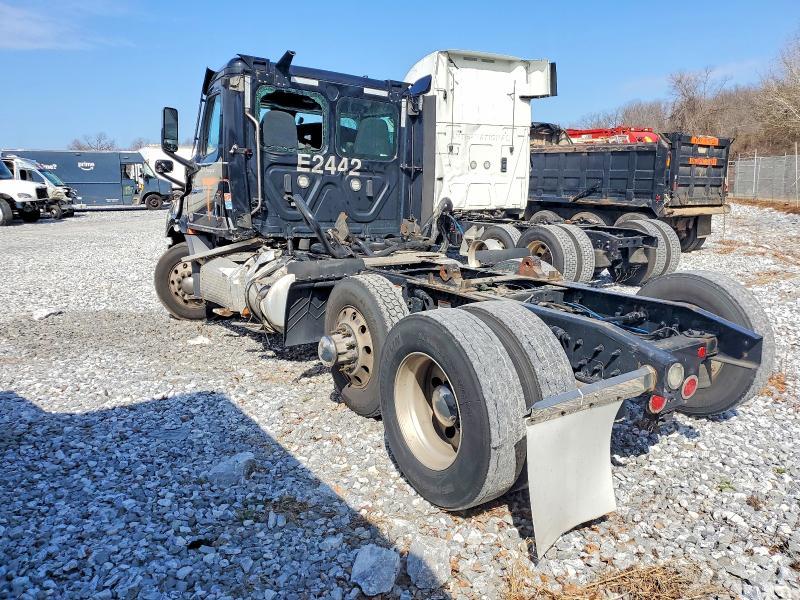 2022 Freightliner Cascadia 116 Truck Cab AND Chassis