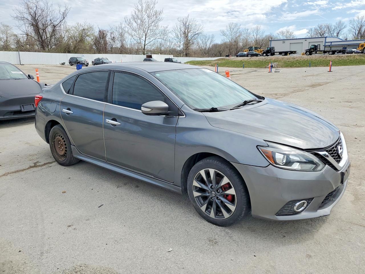 2016 Nissan Sentra sr