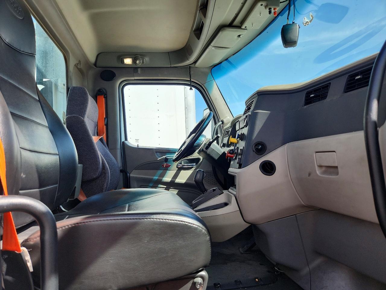 2018 Peterbilt 579 Semi Truck