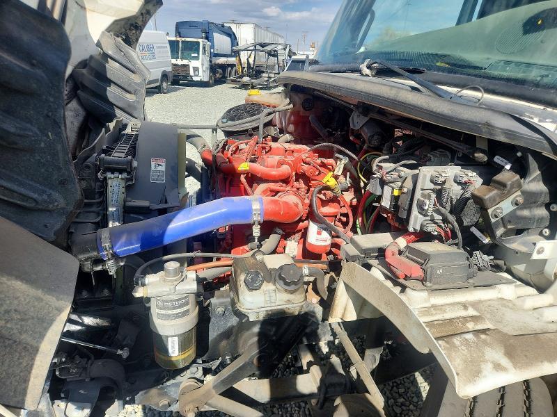 2022 Freigliner 2022 Freightliner Business Class M2 BOX Truck