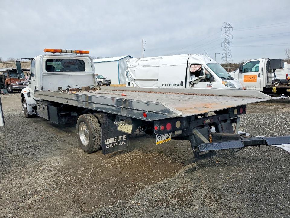 2003 International 4000 4300