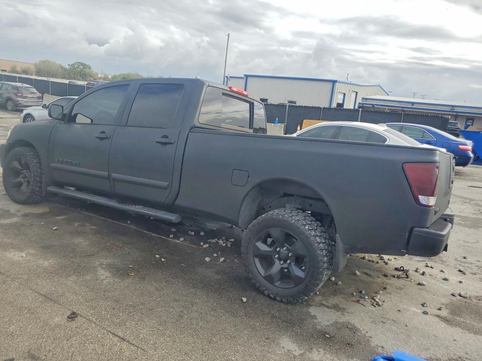 2010 Nissan Titan SE