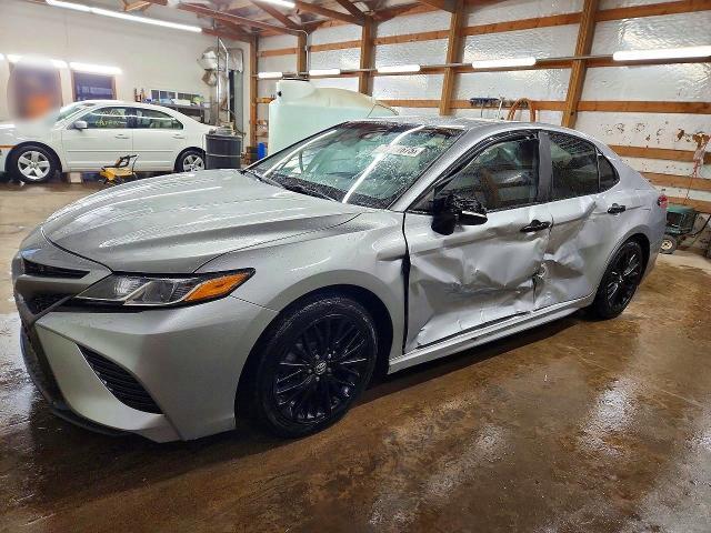 2020 Toyota Camry se Nightshade