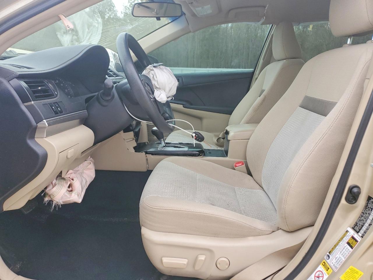 2012 Toyota Camry le