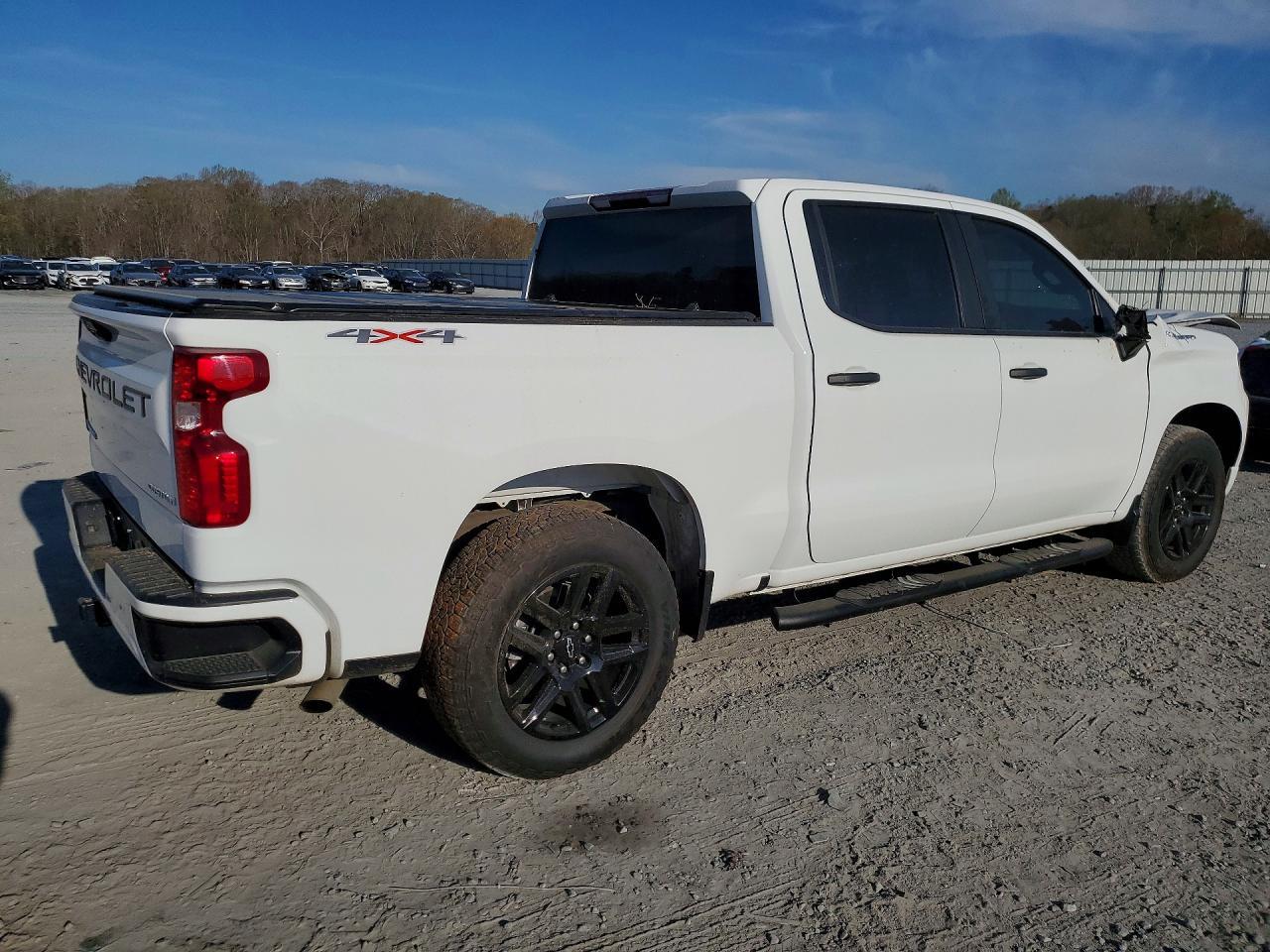 2023 Chevrolet Silverado K1500 Custom