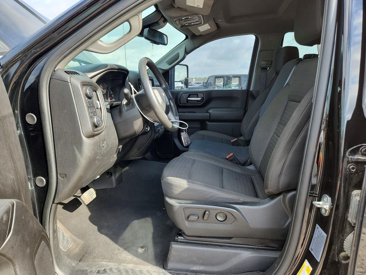 2024 Chevrolet Silverado K2500 Custom