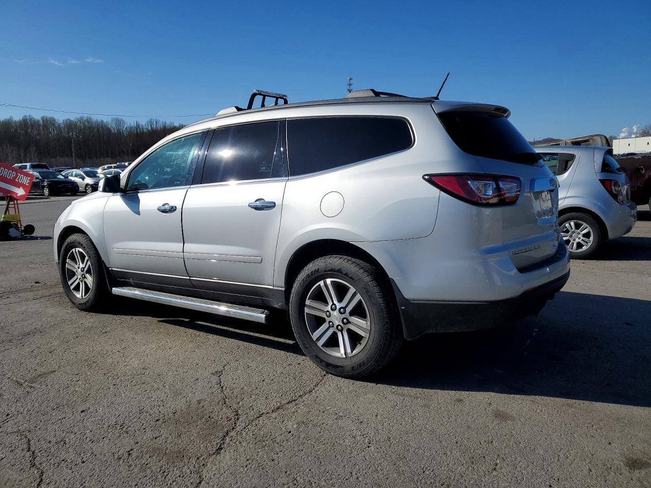 2017 Chevrolet Traverse lt