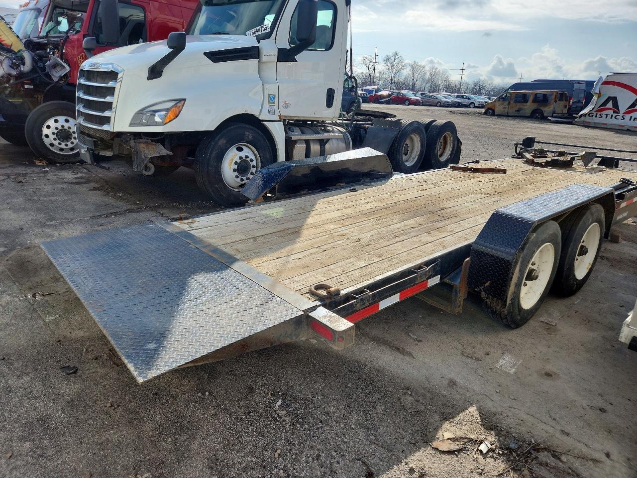 2018 Sure-Trac Equipment Trailer