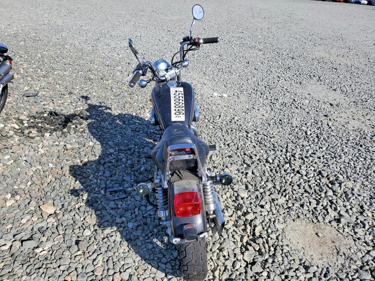 2001 Kawasaki VN750