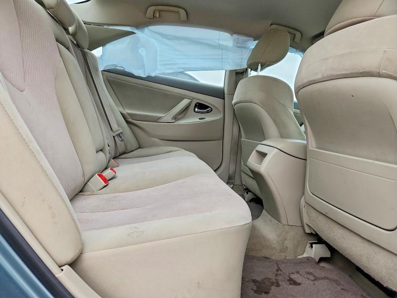 2011 Toyota Camry le