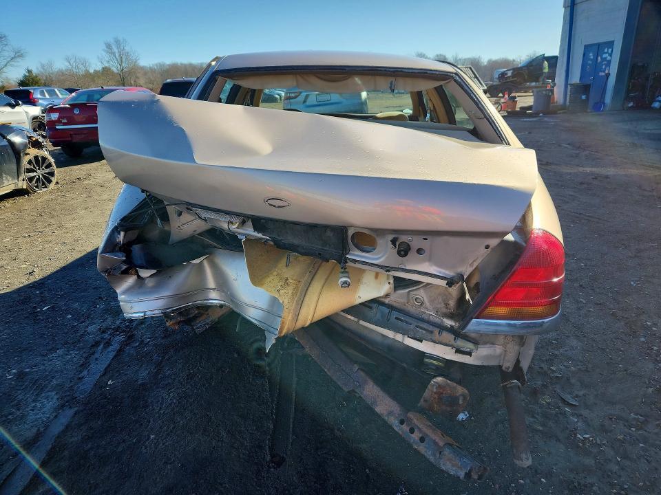 1998 Ford Crown Victoria lx