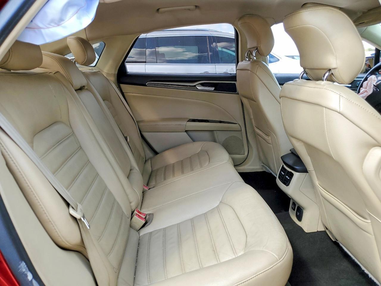 2013 Ford Fusion se