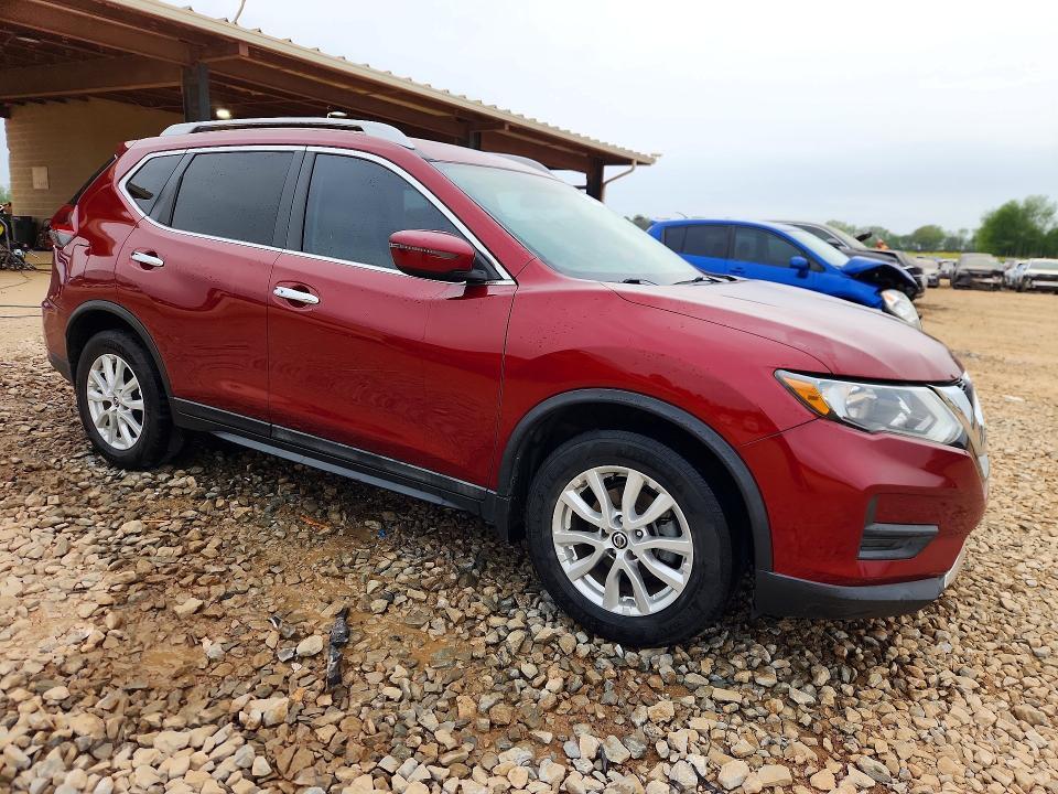 2018 Nissan Rogue sv