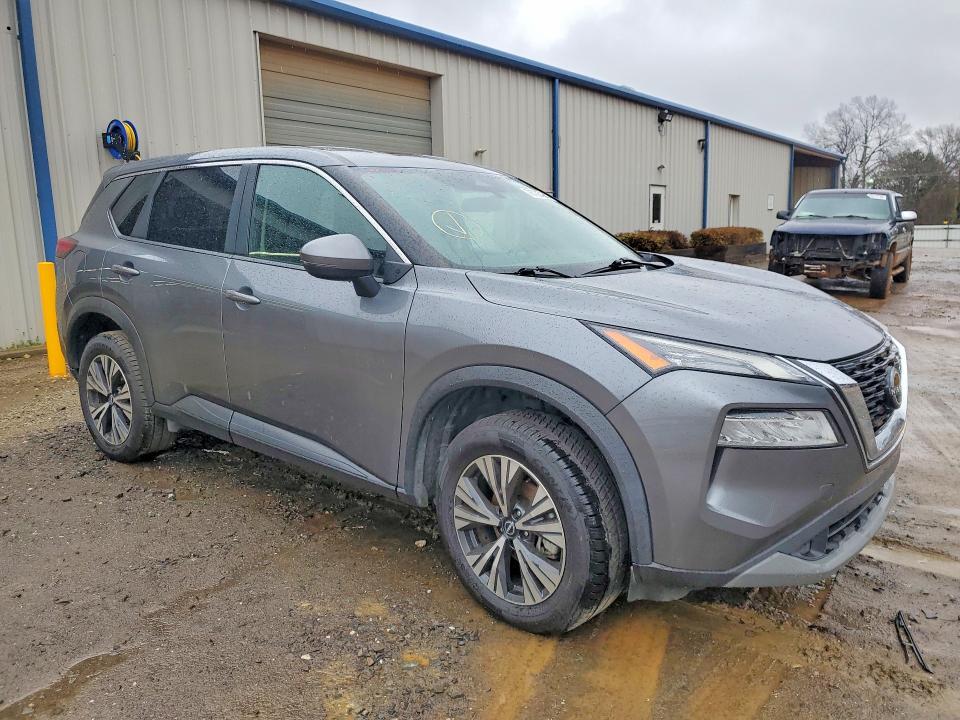 2022 Nissan Rogue sv