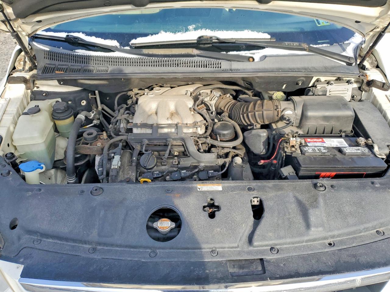2008 Hyundai Entourage gls