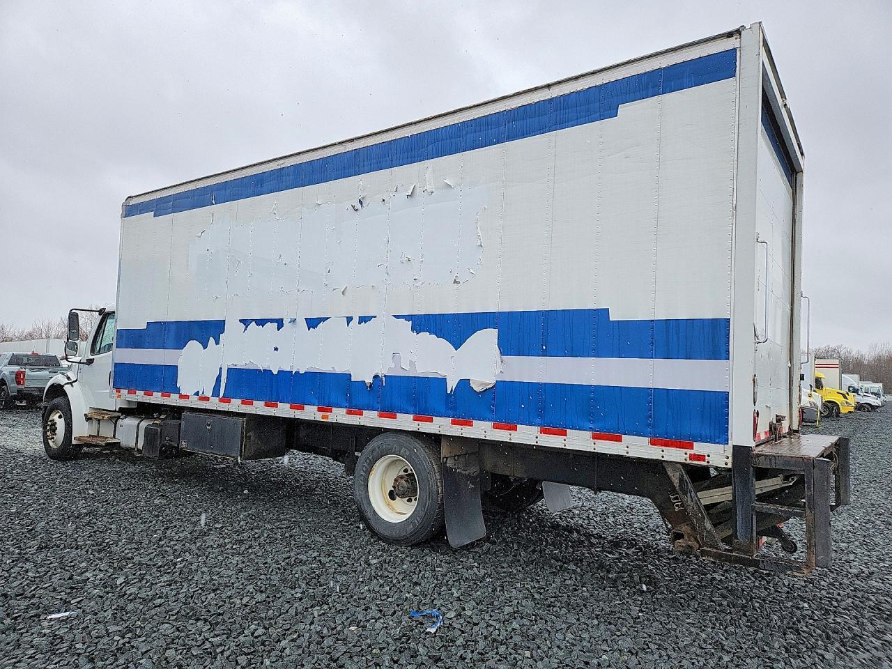 2017 Freightliner Business Class M2 BOX Truck