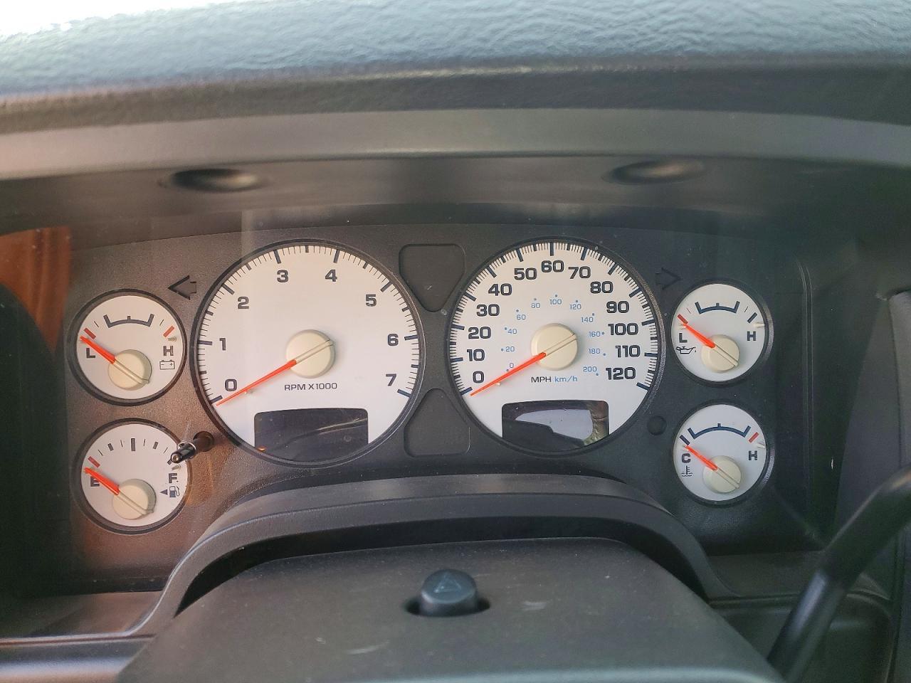 2005 Dodge RAM 2500 ST