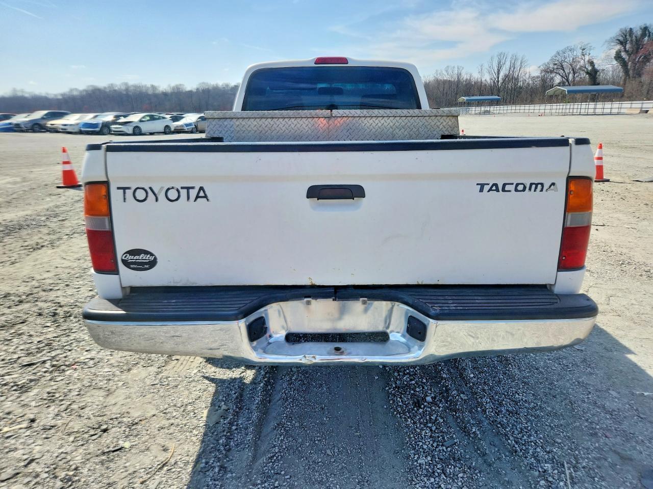 2000 Toyota Tacoma Base