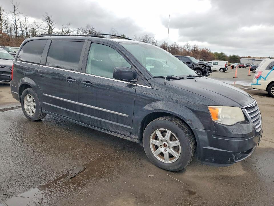 2010 Chrysler 2010 Chry Town & cou