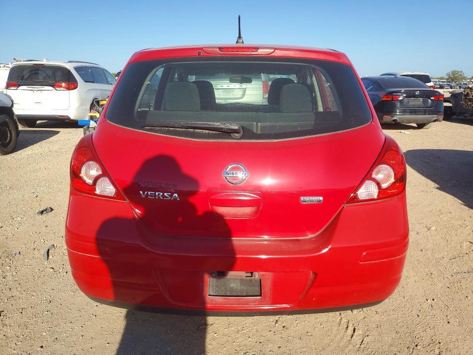 2012 Nissan Versa 1.8 s