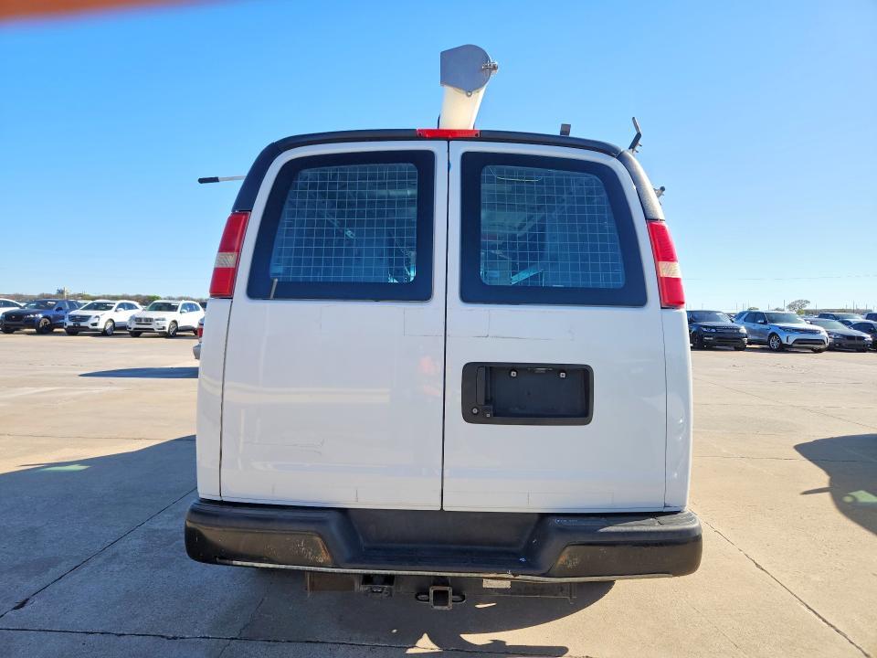 2013 Chev Express G2500
