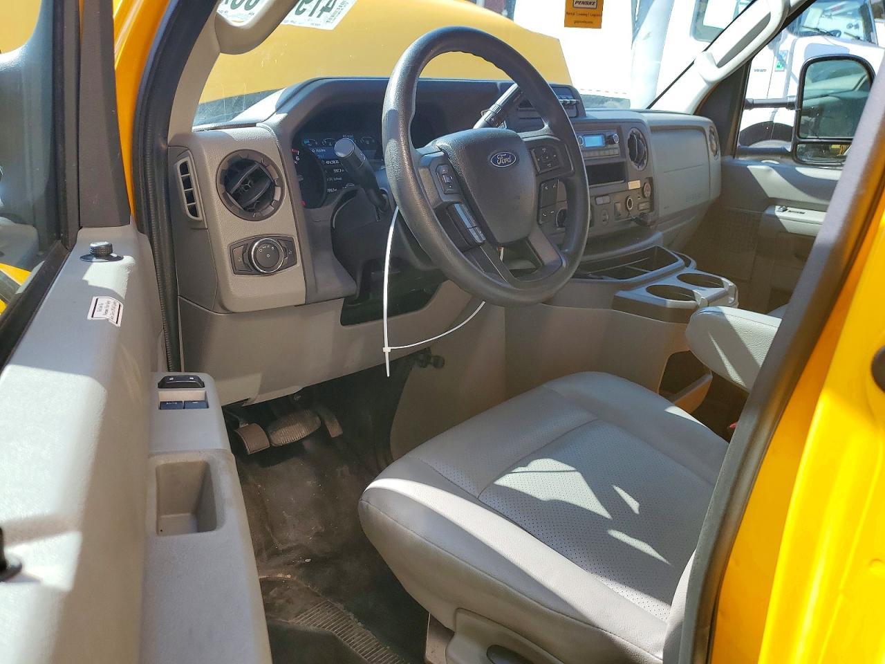 2022 Ford E350 BOX Truck