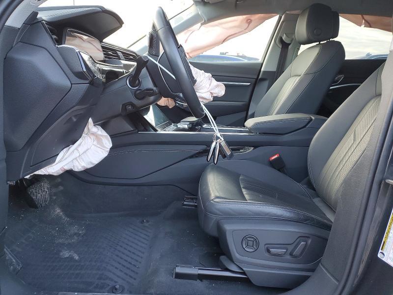 2022 Audi E-tron Premium Plus