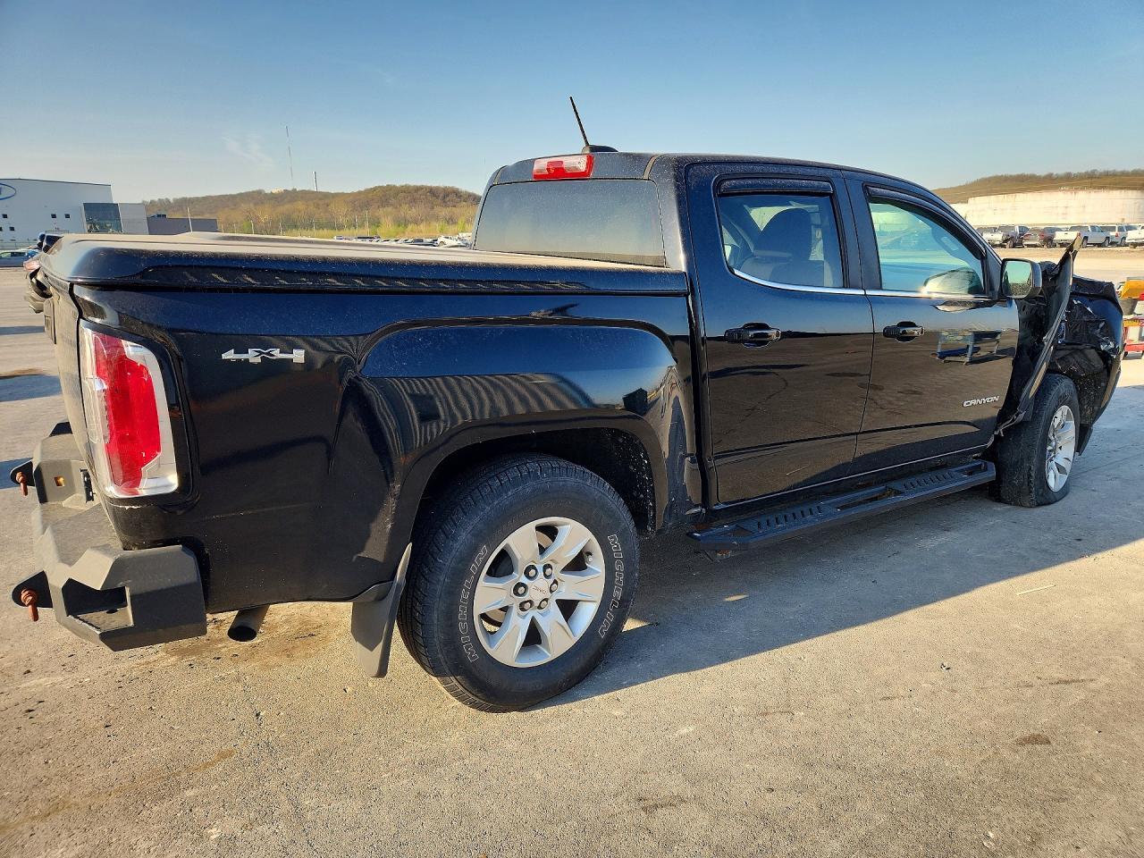 2016 GMC Canyon SLE