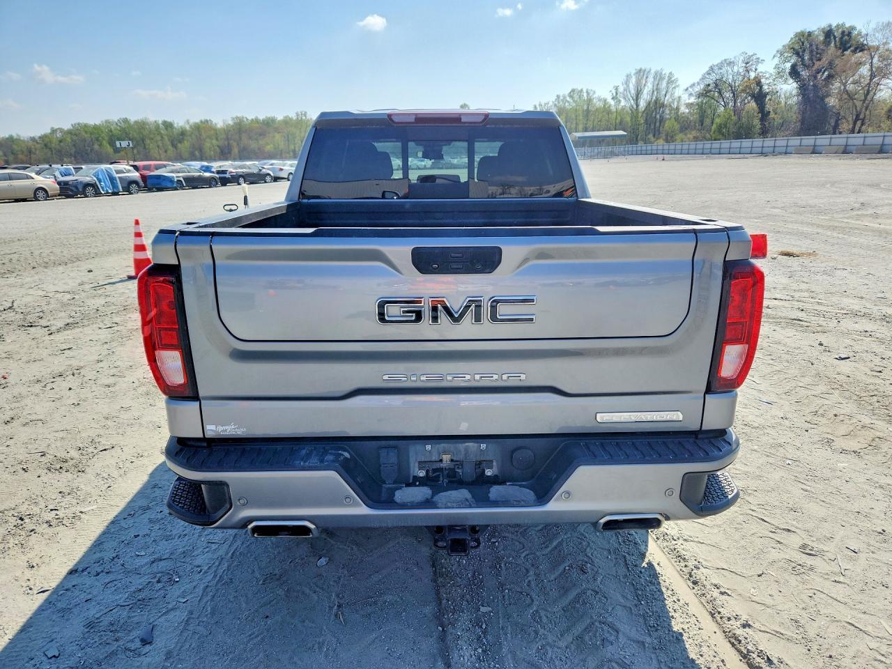 2023 GMC Sierra K1500 Elevation