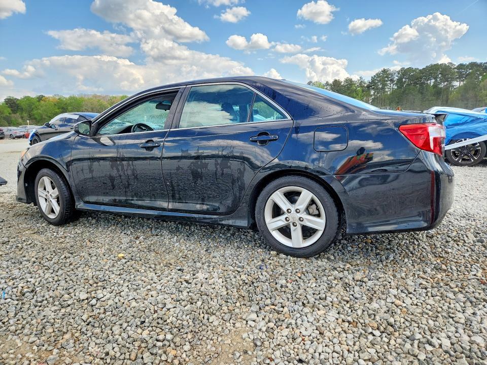 2014 Toyota Camry se