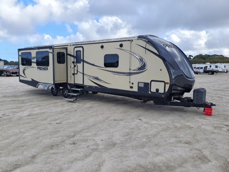 2018 Keystone Premier Camper