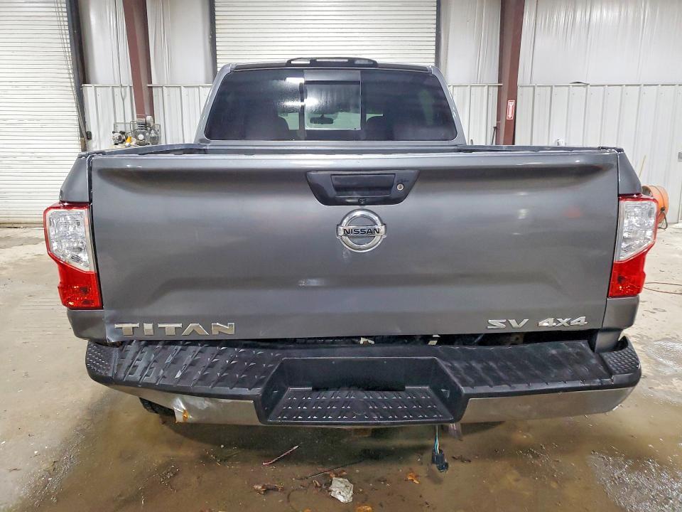 2019 Nissan Titan SV