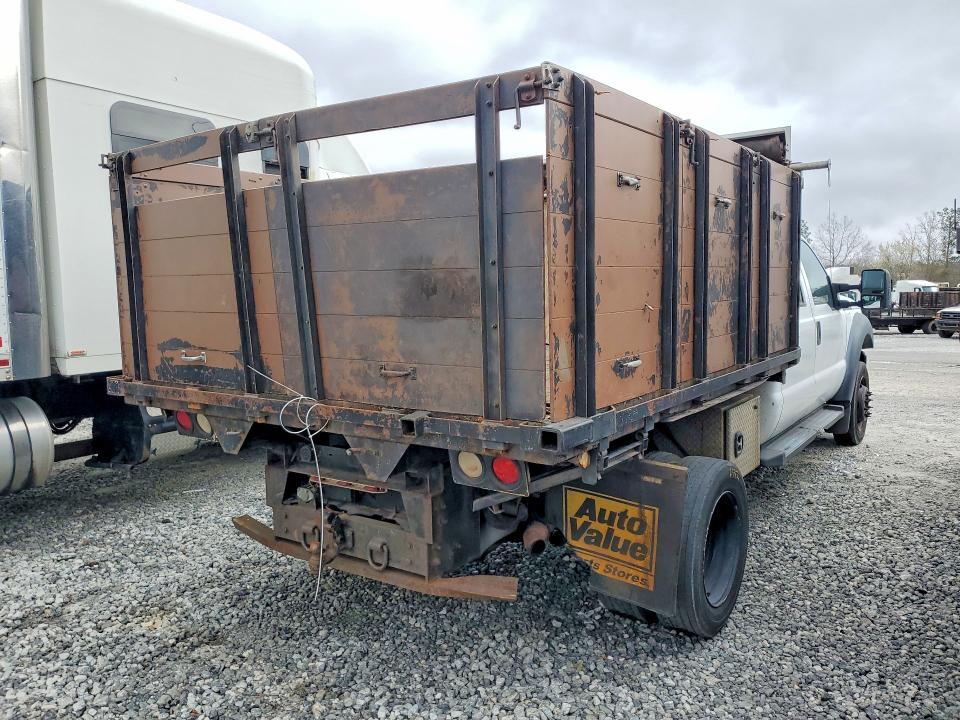 2013 Ford F450 Super Duty Flatbed Truck