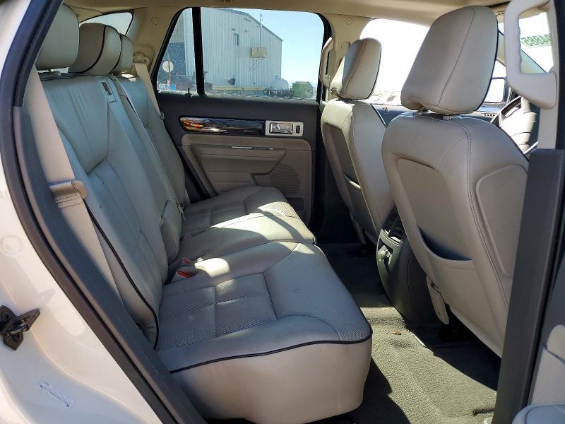 2009 Lincoln Townhouse MKX