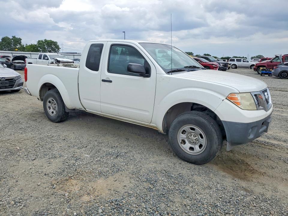 2013 Nissan Frontier s