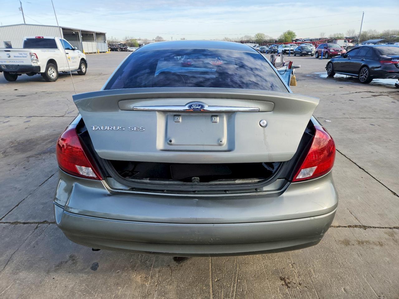 2002 Ford Taurus ses
